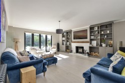 Warren Lane, Stanmore