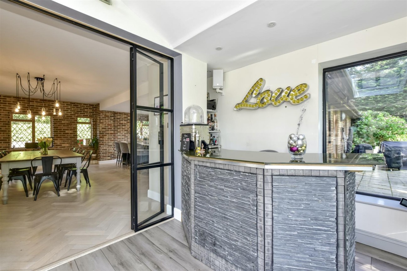 Warren Lane, Stanmore