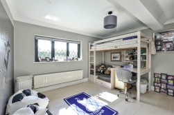 Warren Lane, Stanmore