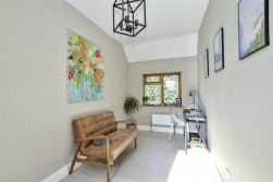 Warren Lane, Stanmore