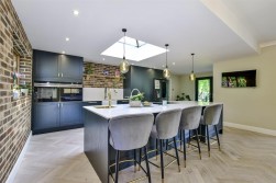 Warren Lane, Stanmore