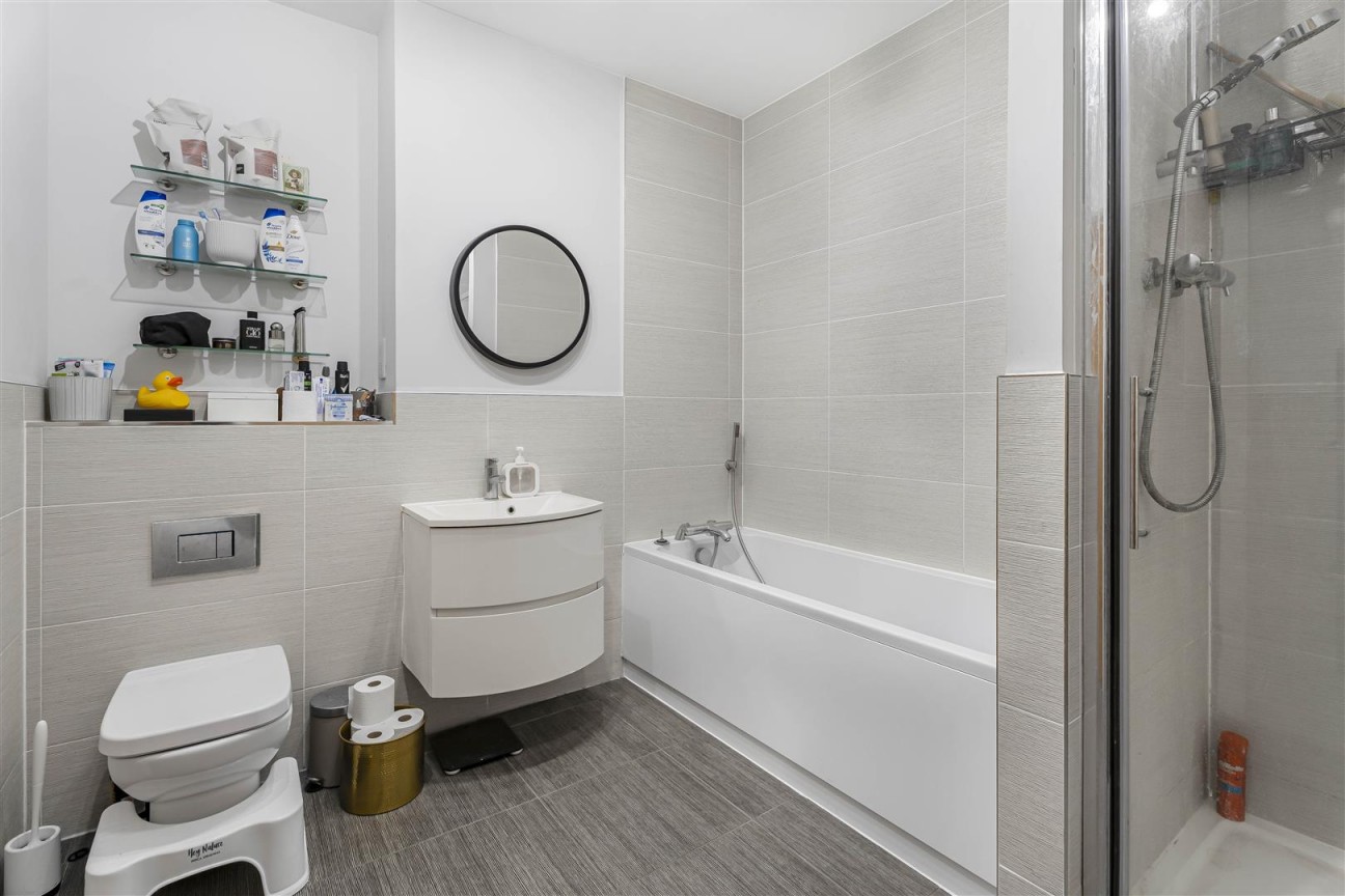 Watling Street, Radlett