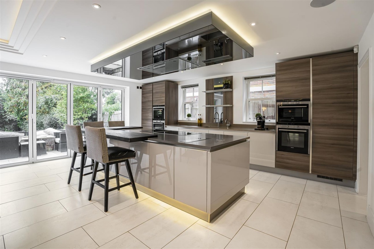 Newberries Avenue, Radlett