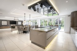 Newberries Avenue, Radlett