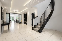 Newberries Avenue, Radlett