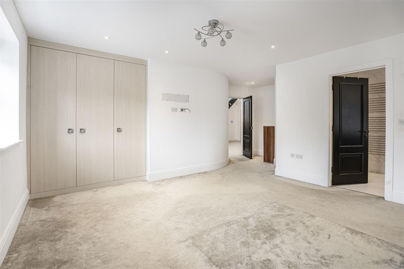 Newberries Avenue, Radlett