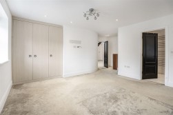 Newberries Avenue, Radlett