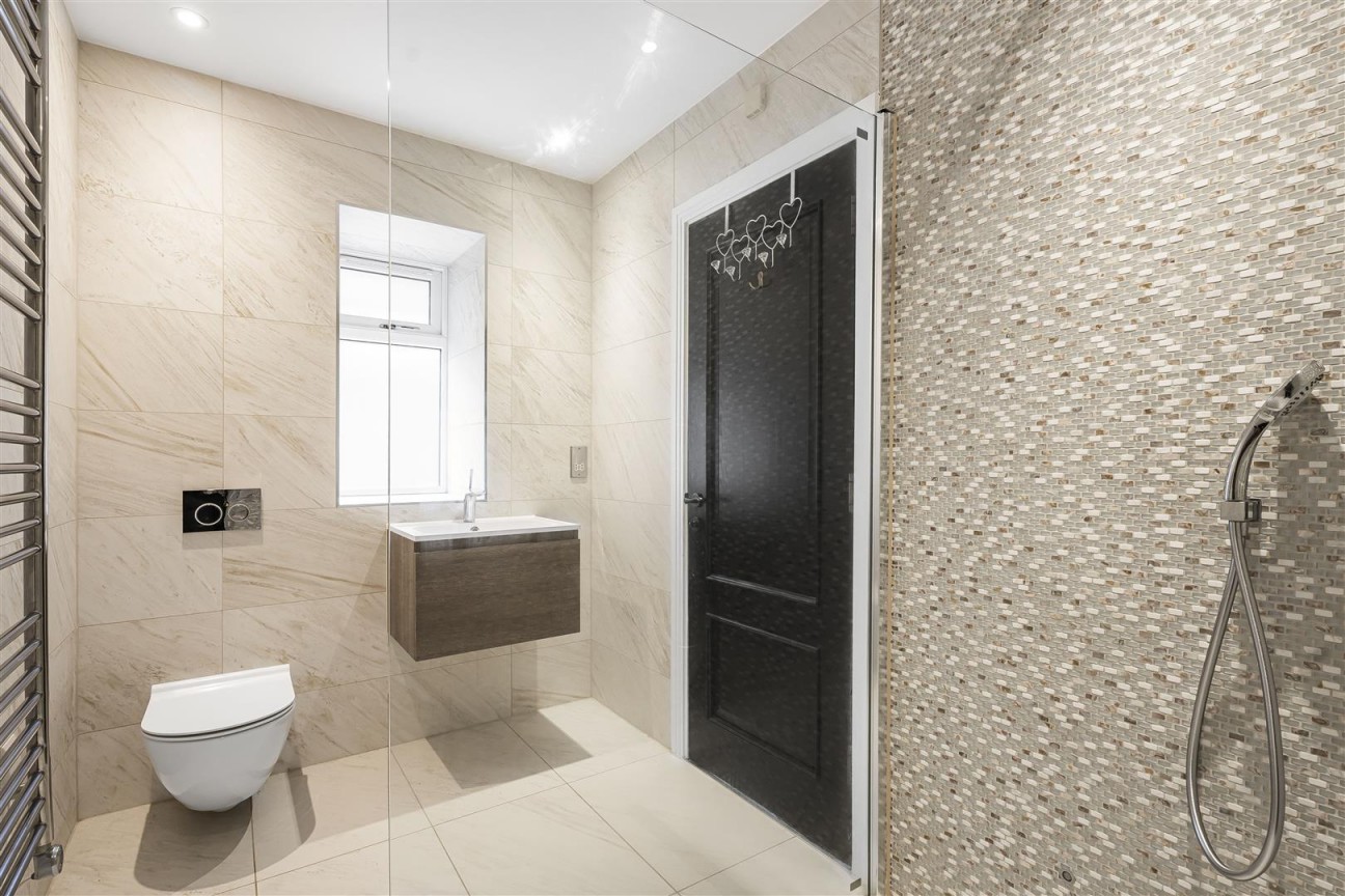 Newberries Avenue, Radlett