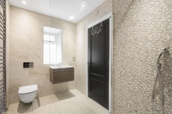 Newberries Avenue, Radlett