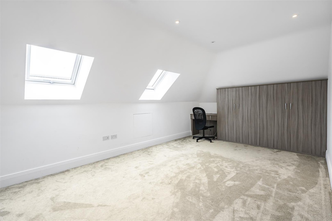 Newberries Avenue, Radlett