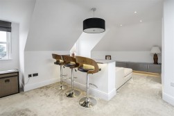 Newberries Avenue, Radlett