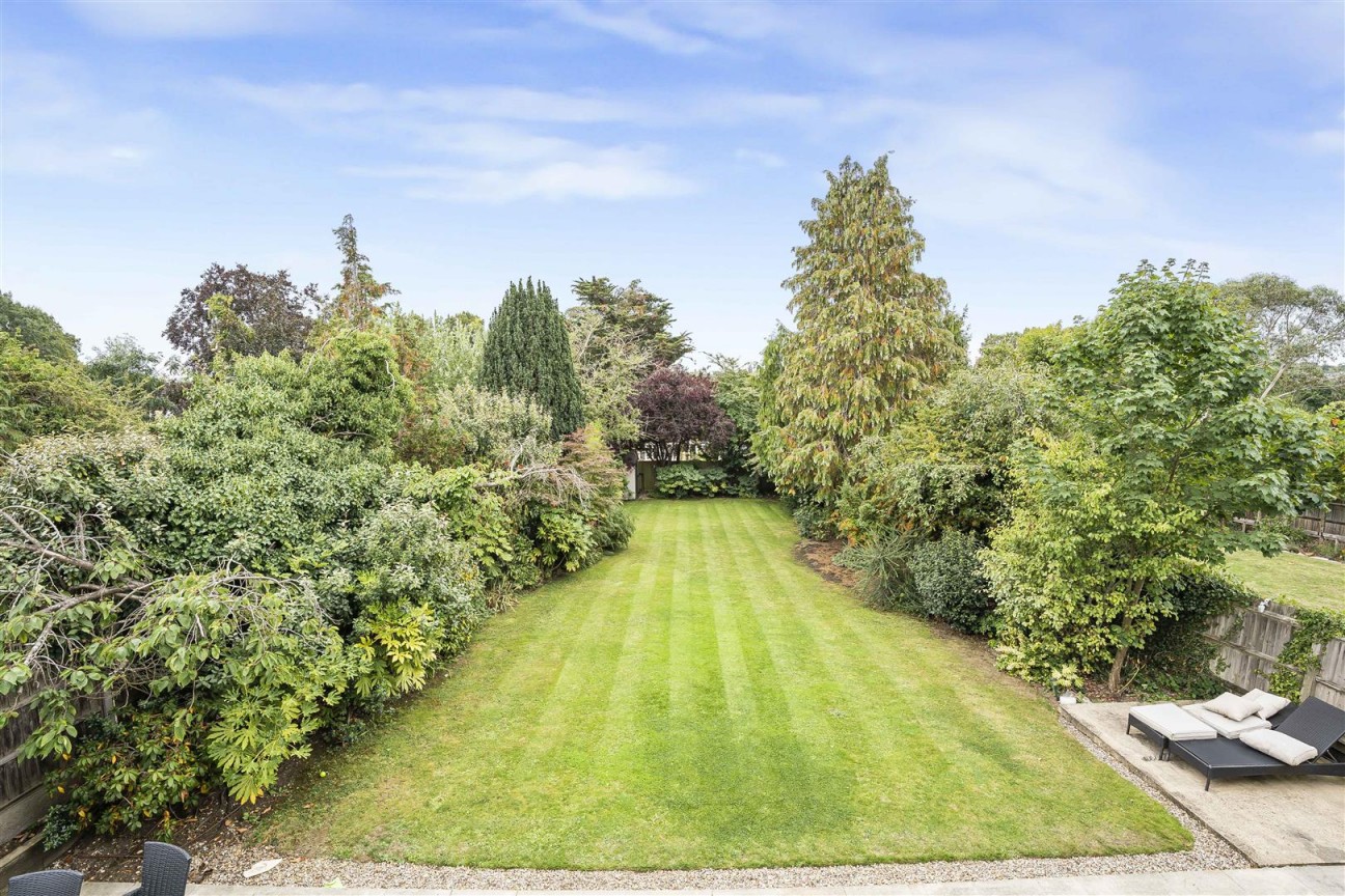 Newberries Avenue, Radlett