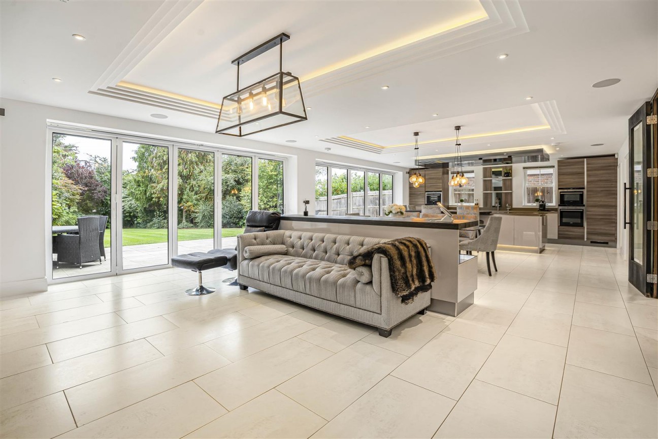 Newberries Avenue, Radlett