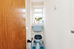 West View Gardens, Elstree