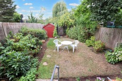 West View Gardens, Elstree