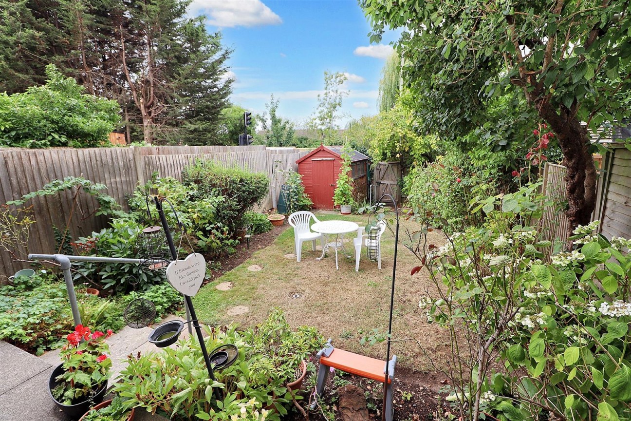 West View Gardens, Elstree