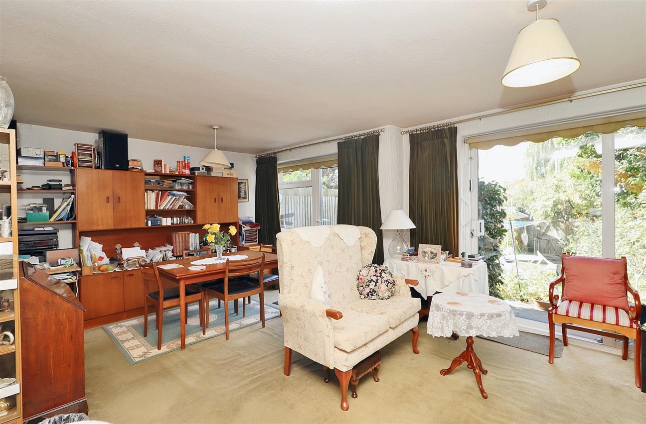 West View Gardens, Elstree