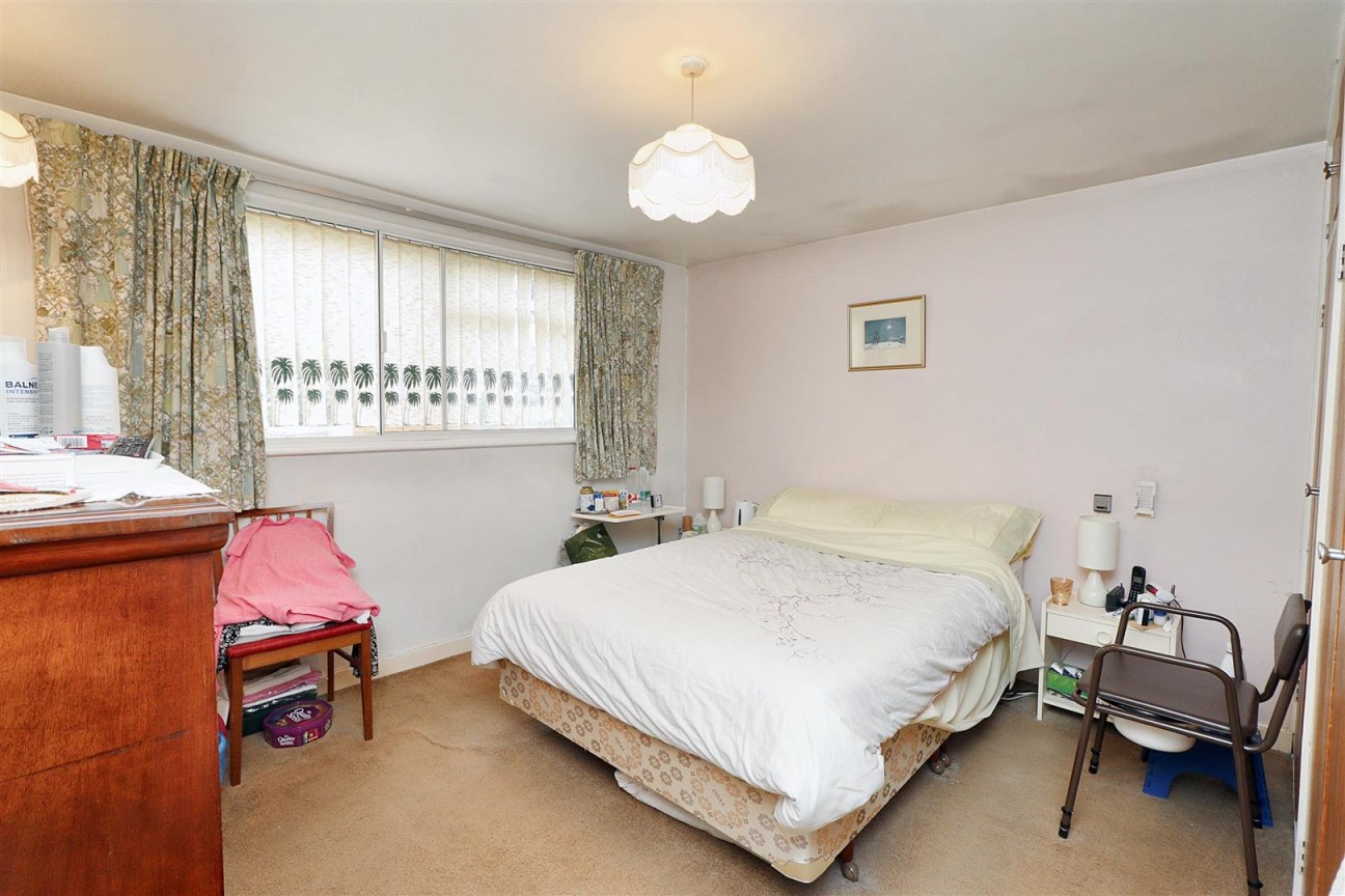 West View Gardens, Elstree