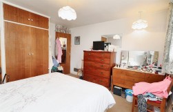 West View Gardens, Elstree