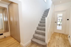 Bullhead Road, Borehamwood