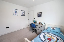 Bullhead Road, Borehamwood
