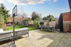 Bullhead Road, Borehamwood