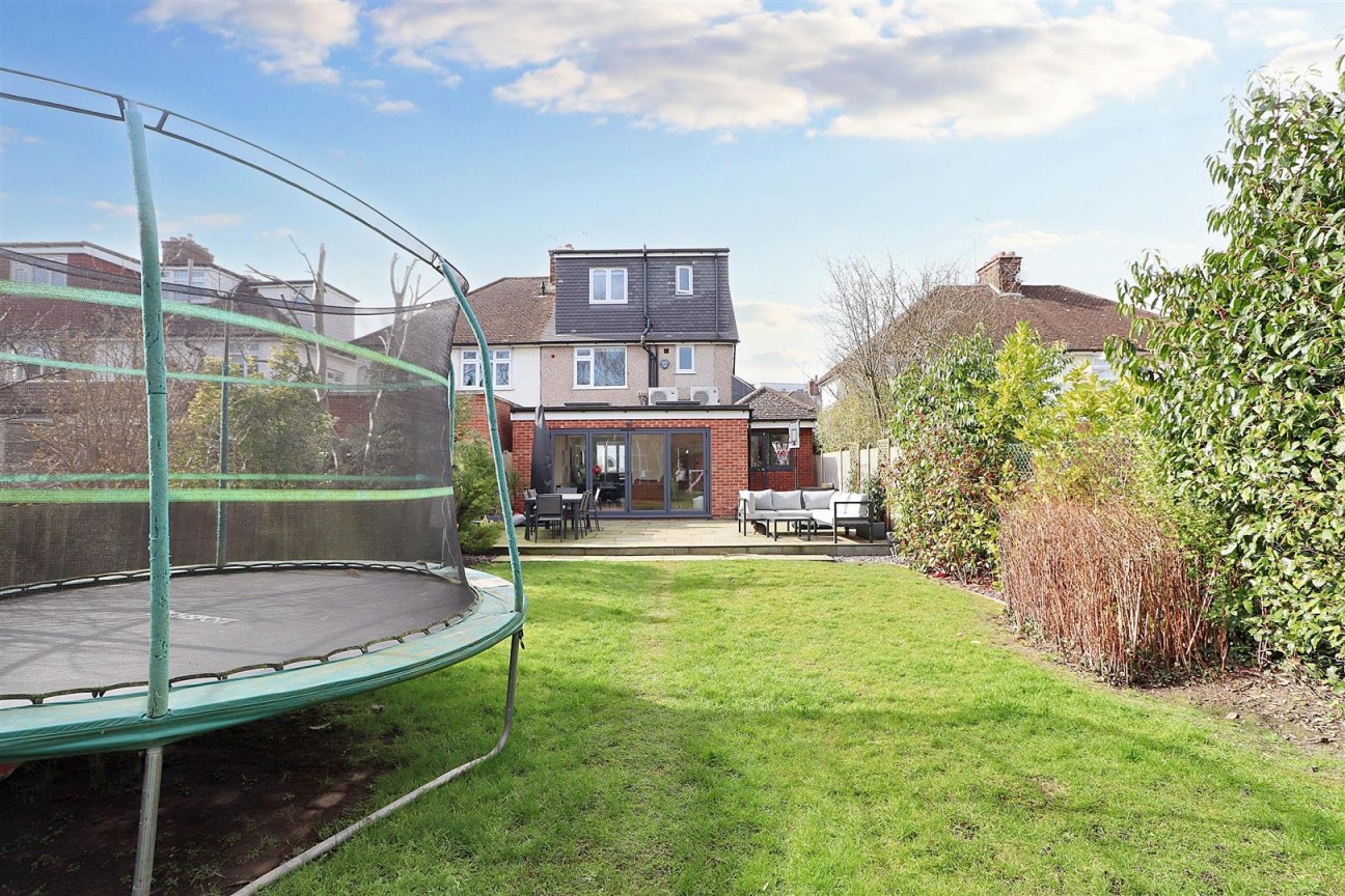 Bullhead Road, Borehamwood