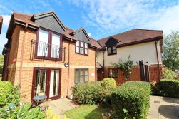 Slade Court, Watling Street, Radlett
