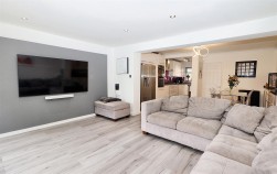 Kingsley Avenue, Borehamwood