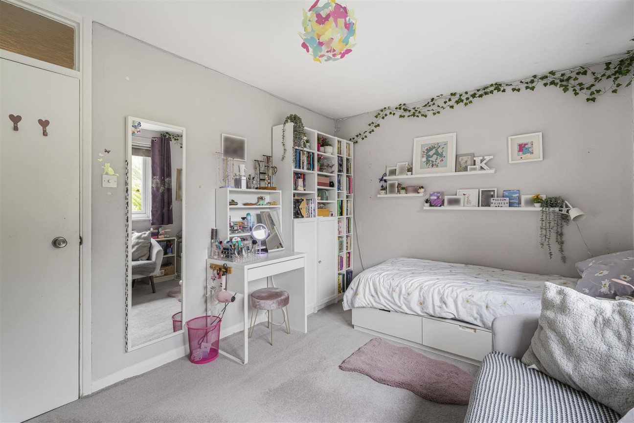 Newberries Avenue, Radlett