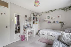 Newberries Avenue, Radlett