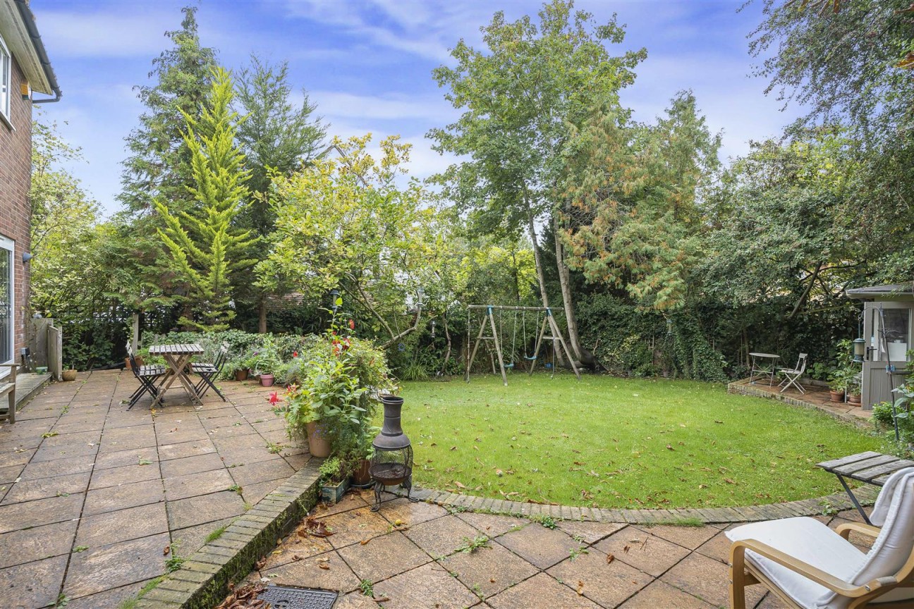 Newberries Avenue, Radlett