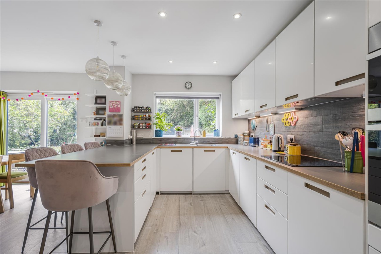 Newberries Avenue, Radlett