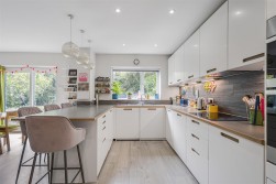 Newberries Avenue, Radlett