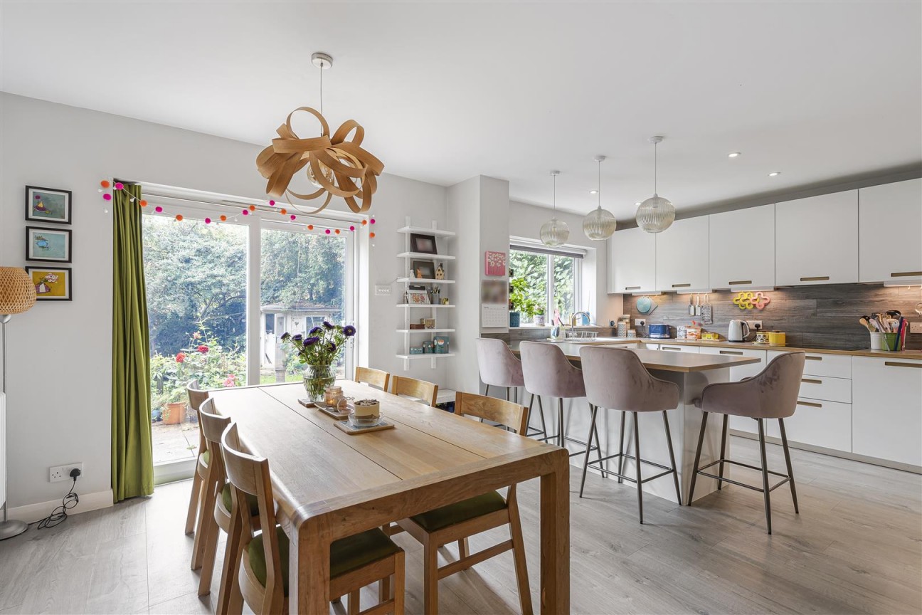 Newberries Avenue, Radlett