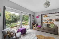 Newberries Avenue, Radlett