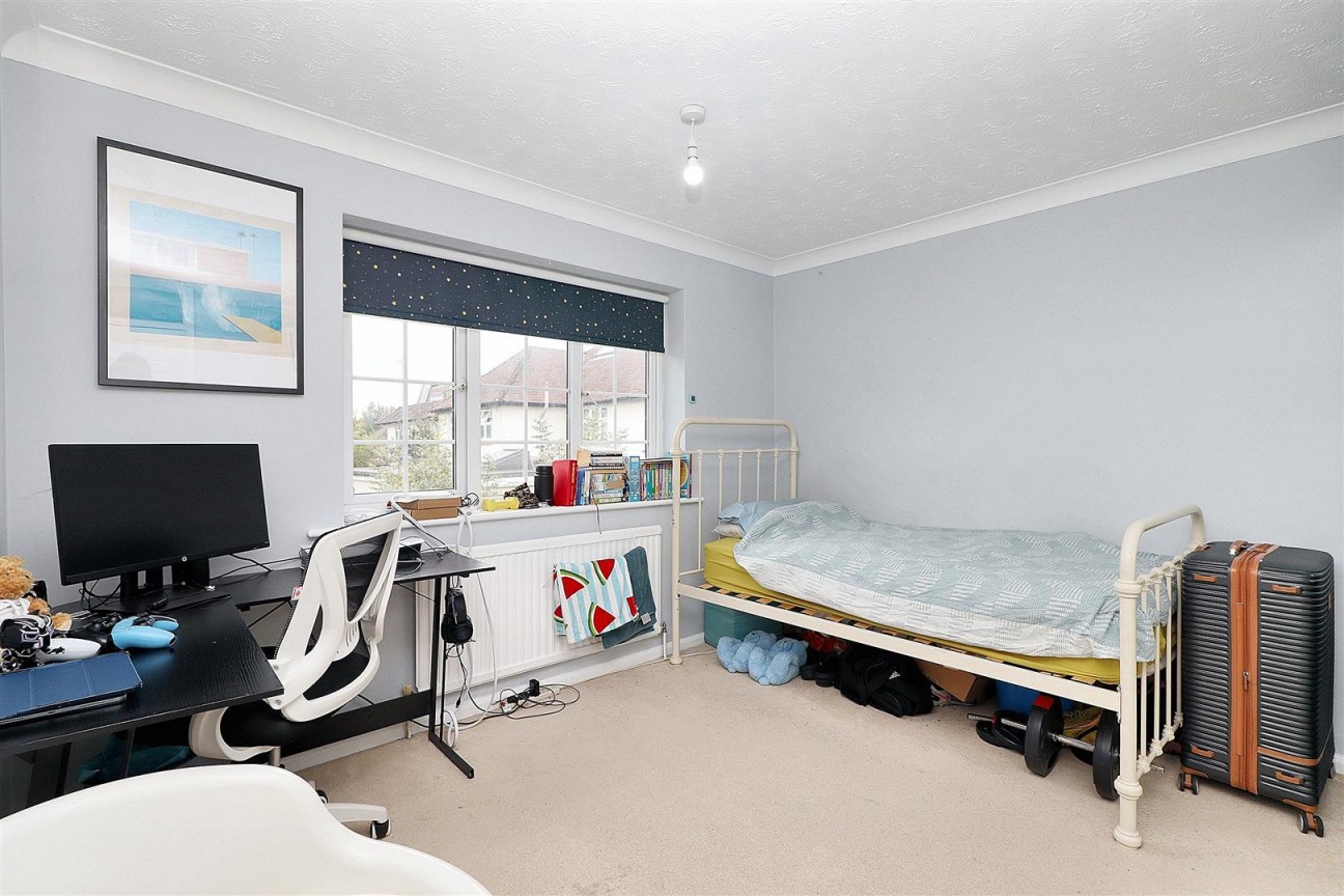 Meryfield Close, Borehamwood