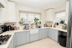 Meryfield Close, Borehamwood