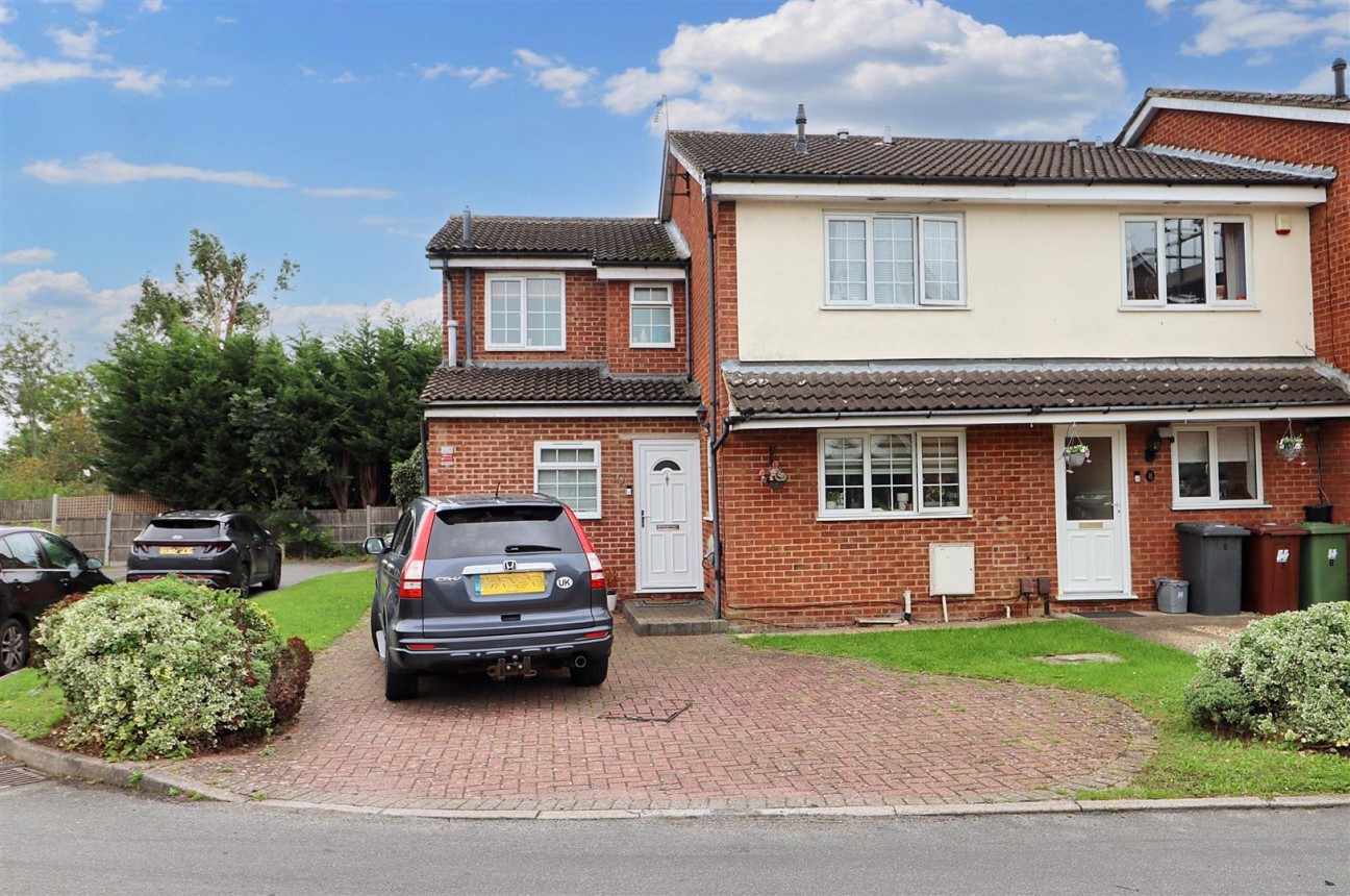 Meryfield Close, Borehamwood