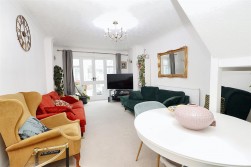 Meryfield Close, Borehamwood