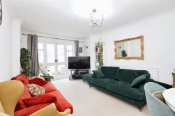 Meryfield Close, Borehamwood