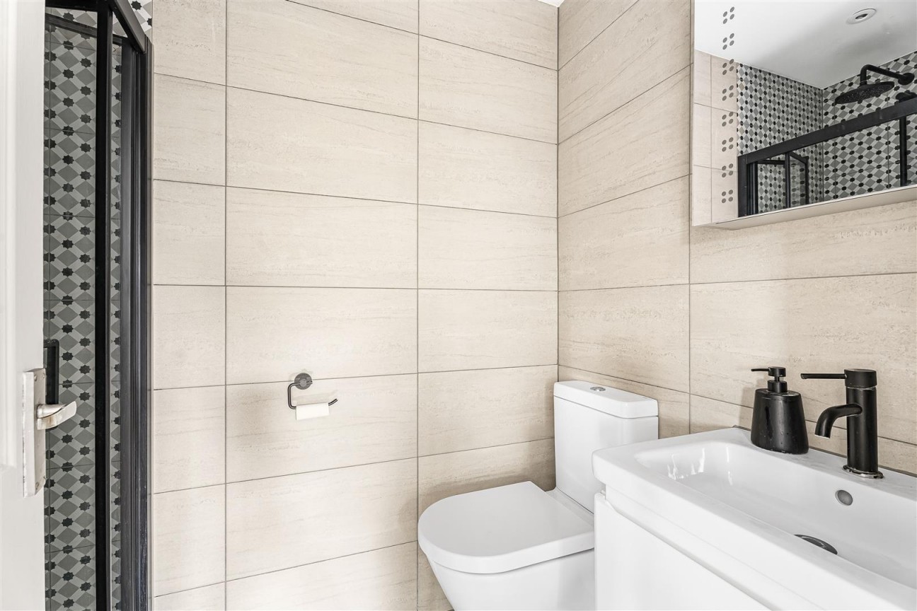 Gills Hill Lane, Radlett