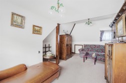 Mornington Road, Radlett
