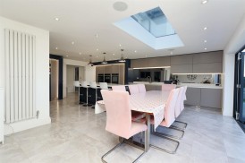 3 Carrington Close, Borehamwood