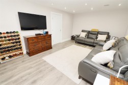 3 Carrington Close, Borehamwood