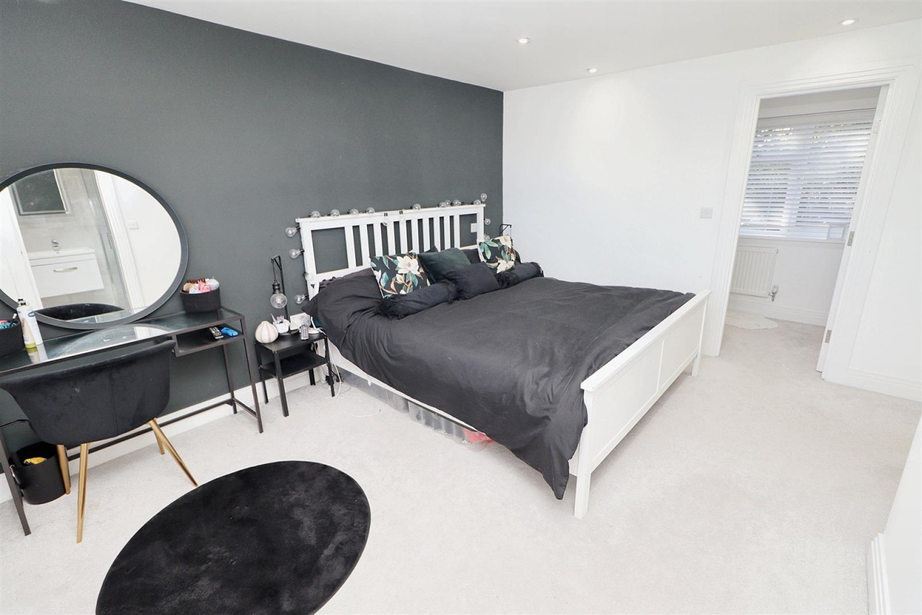 3 Carrington Close, Borehamwood