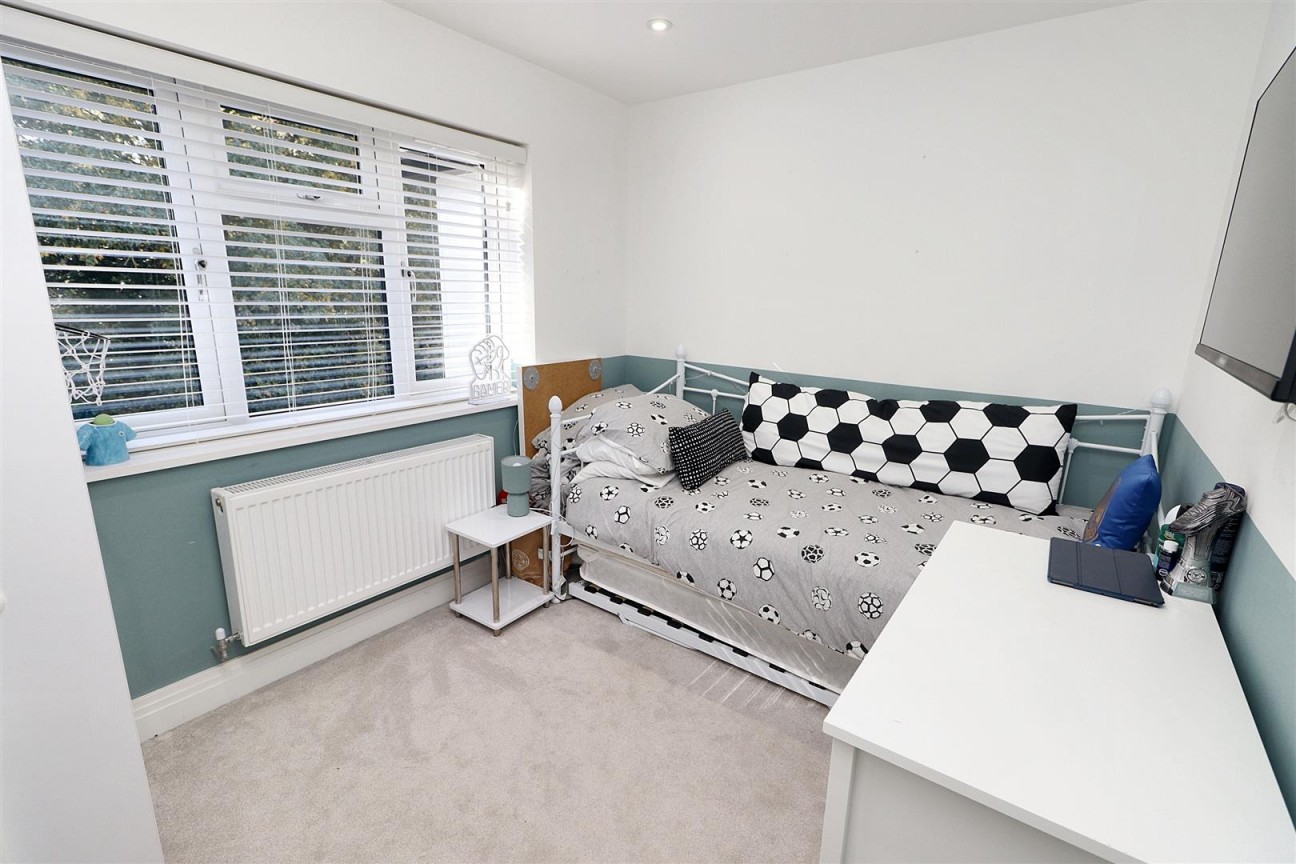 3 Carrington Close, Borehamwood