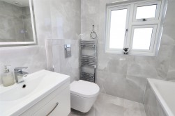 3 Carrington Close, Borehamwood