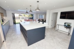 3 Carrington Close, Borehamwood