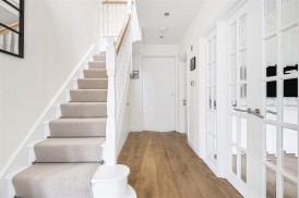 Oakridge Avenue, Radlett